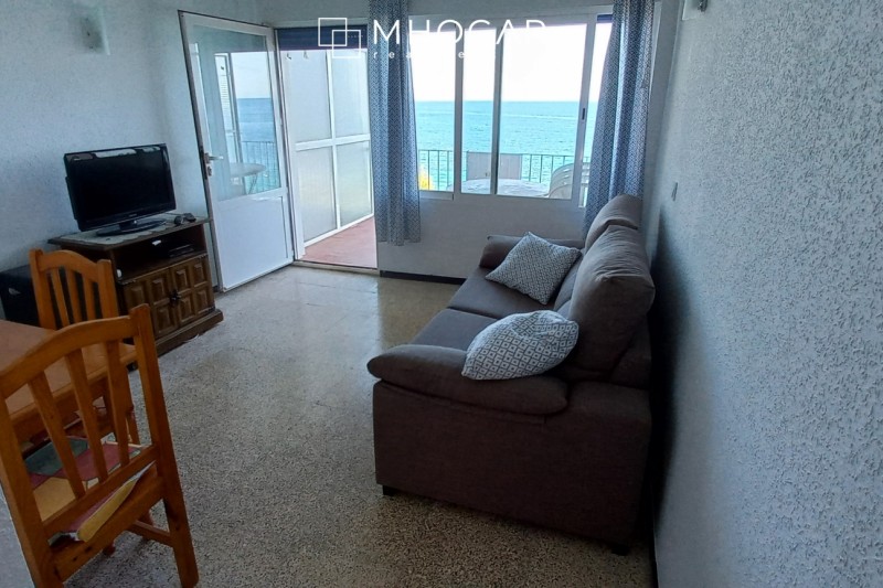 Calpe- Apartamentos en primera linea de la playa con vistas directas al mar y Peñon de Ifach